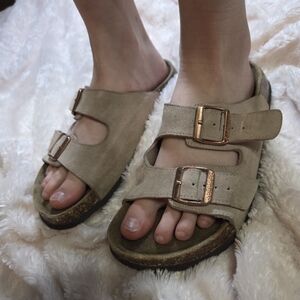 Elegant Beige Buckle Sandals